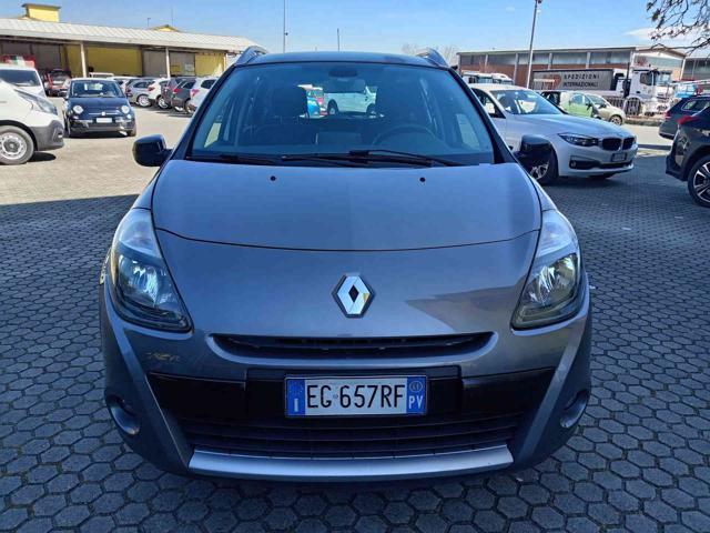 RENAULT Clio 1.2 16V TCE SporTour Live!