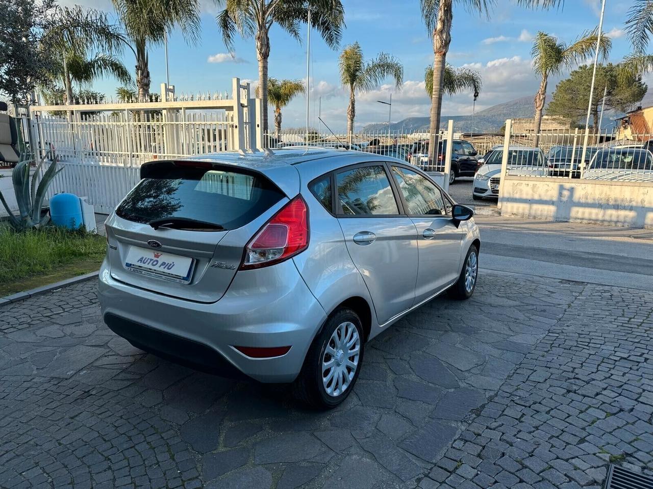 Ford Fiesta 1.5 TDCi 75CV 5 porte Titanium