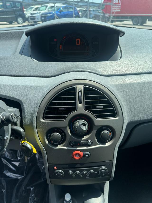 RENAULT Modus 1.2 16V