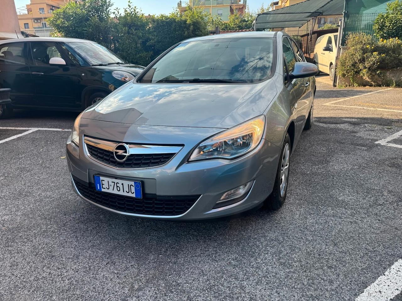 Opel Astra 1.4 100CV uniproprietario