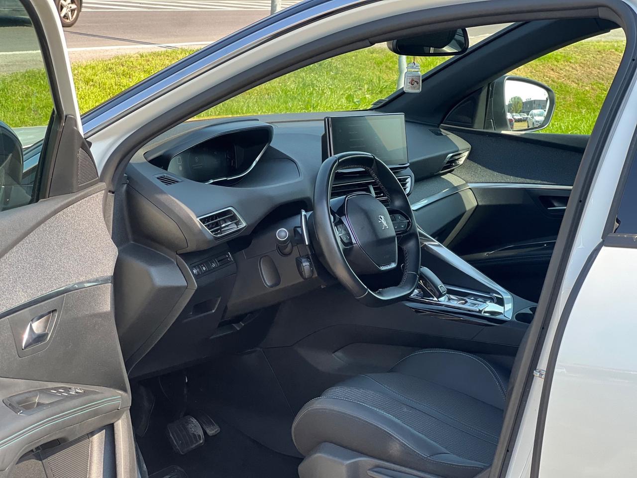 Peugeot 3008 BlueHDi 130 S&S EAT8 GT