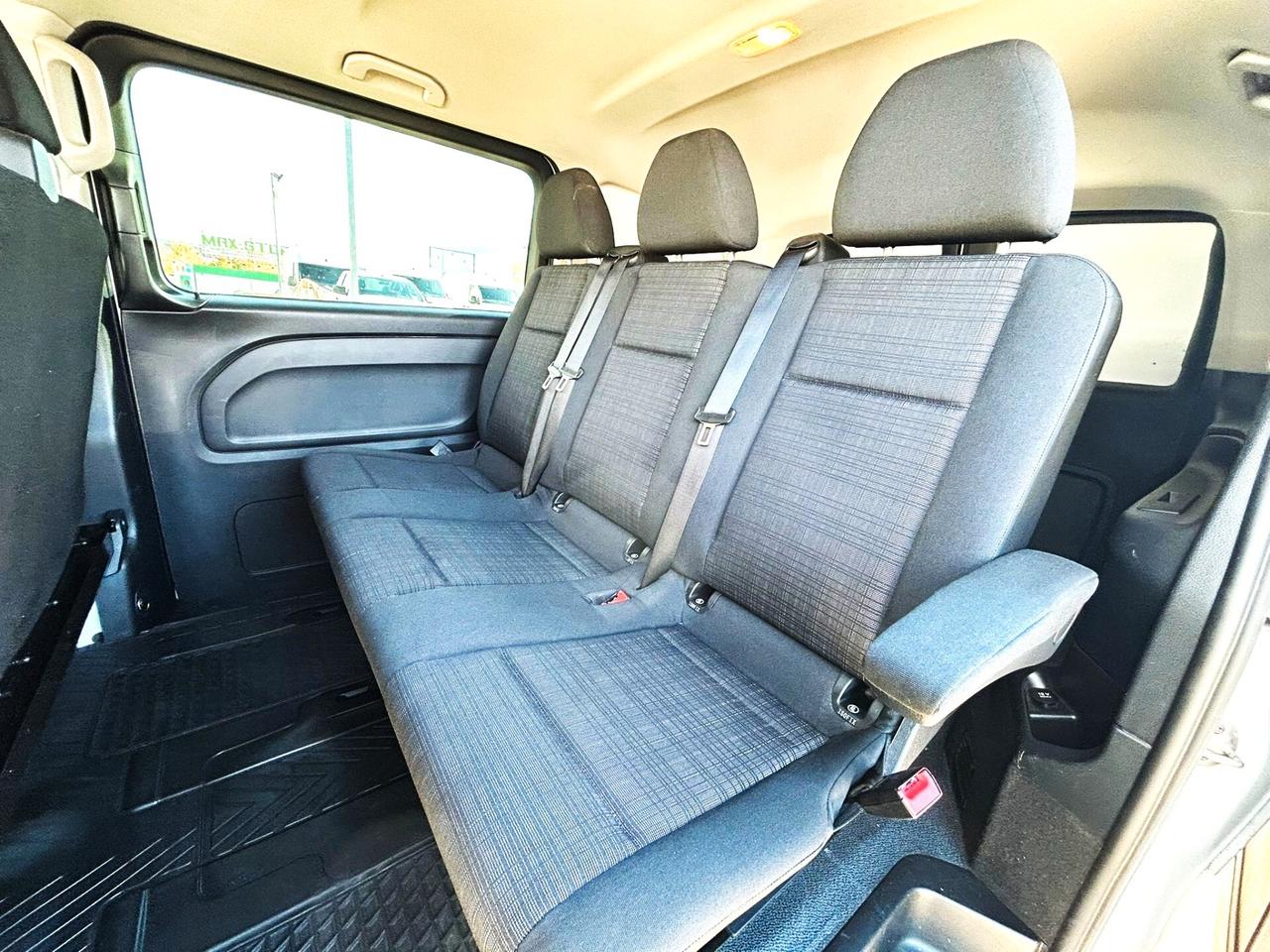 Mercedes Benz Vito Mixto Autocarro 6 posti