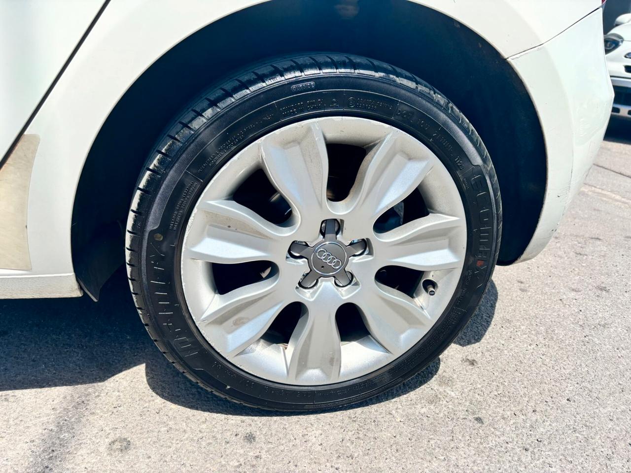 Audi A1 1.6 TDI 90CV
