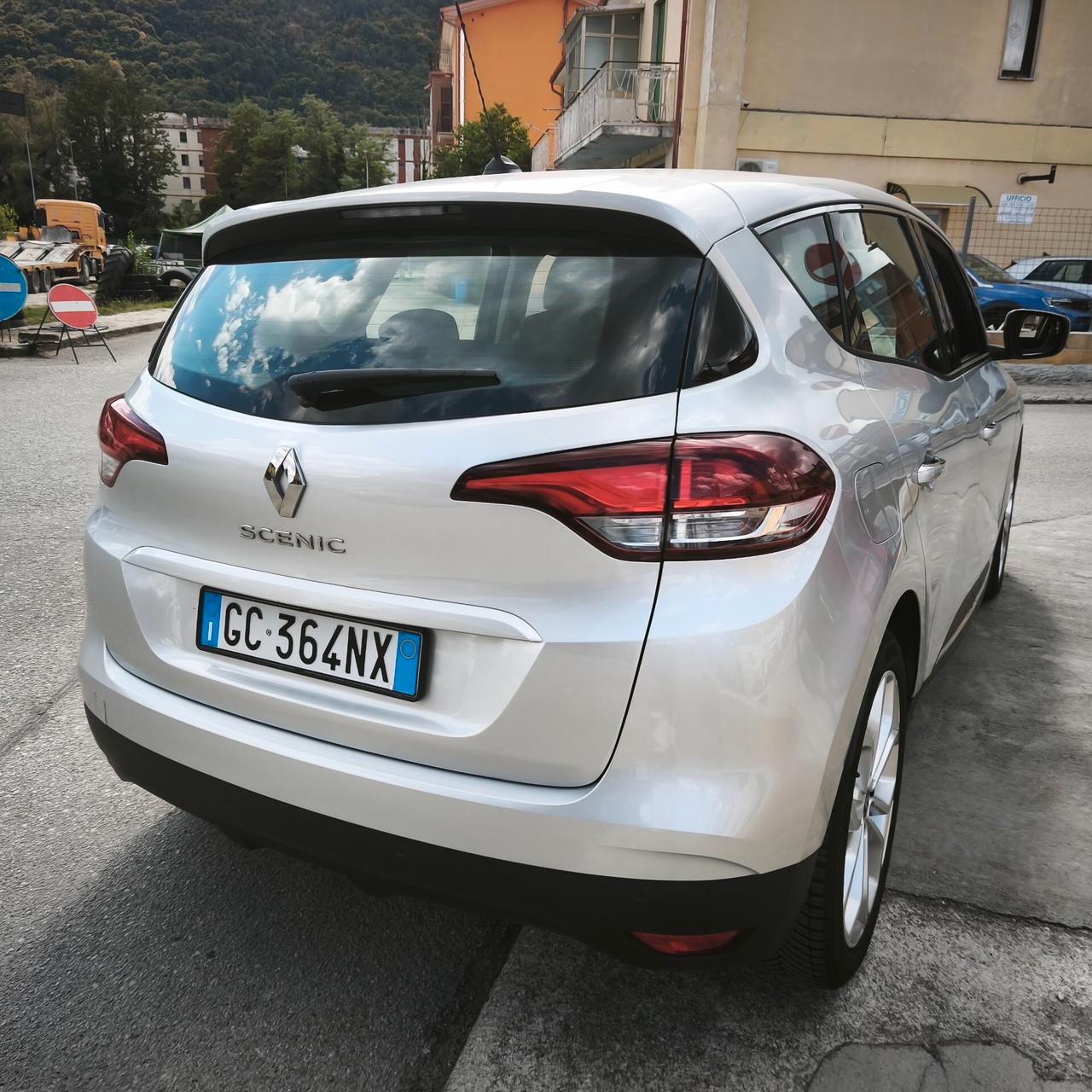 Renault Scenic Scénic Blue dCi 120 CV EDC Sport Edition2