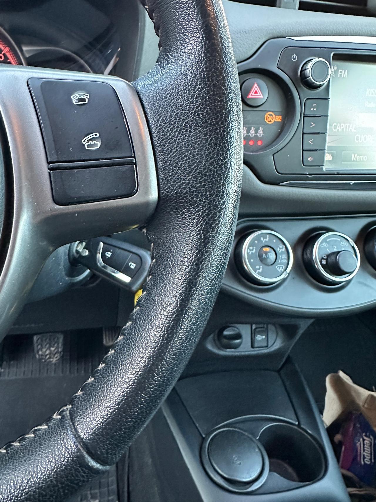 Toyota Yaris 1.0 5 porte Lounge solo 120mila km