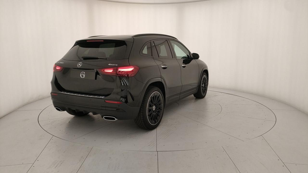 Mercedes-Benz GLA 200 d Automatic 4MATIC