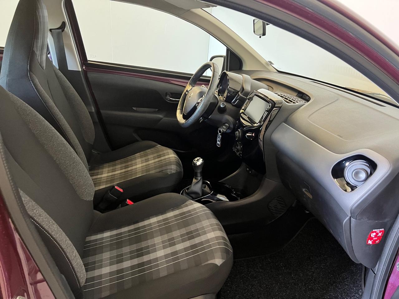 Peugeot 108 VTi 72 5 porte Allure