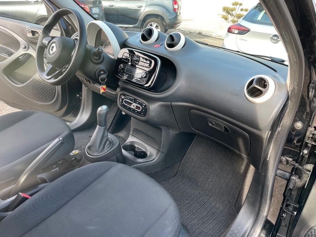 Smart ForFour 70 1.0 Youngster 4 posti