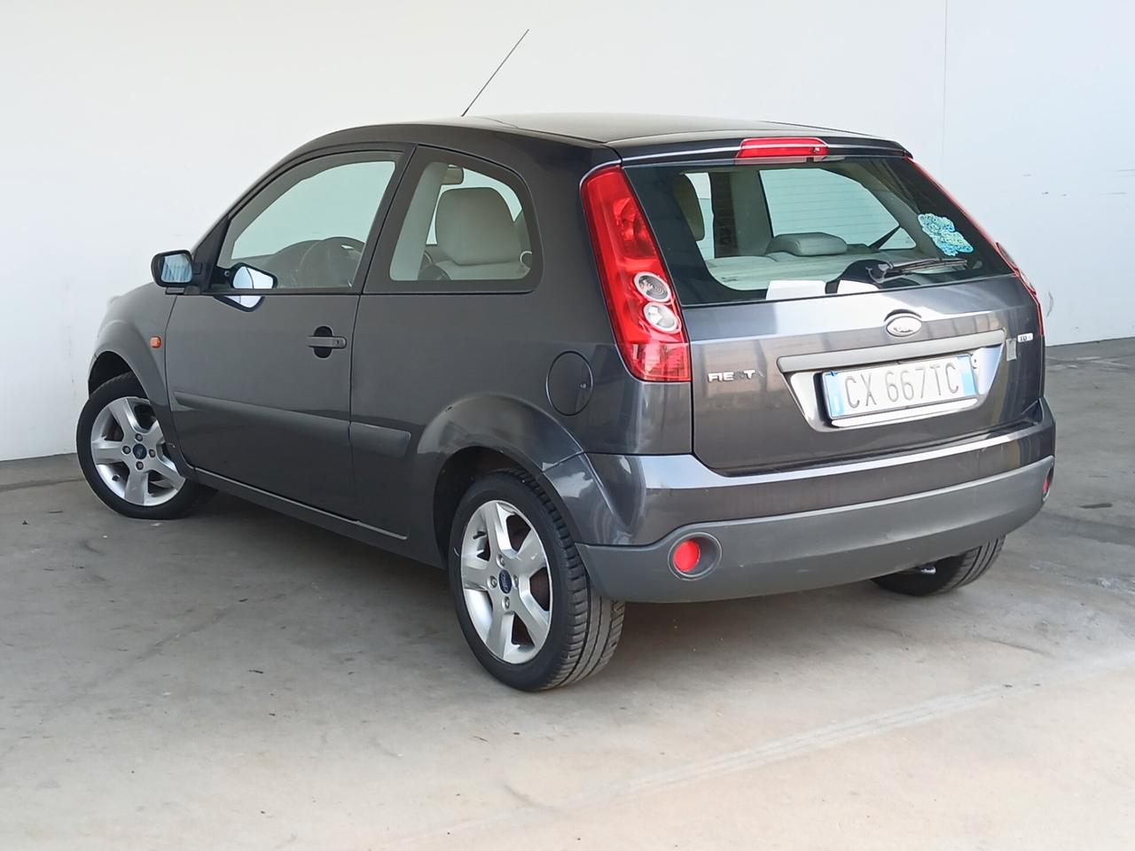 Ford Fiesta 1.4 TDCi mecanica perfetta