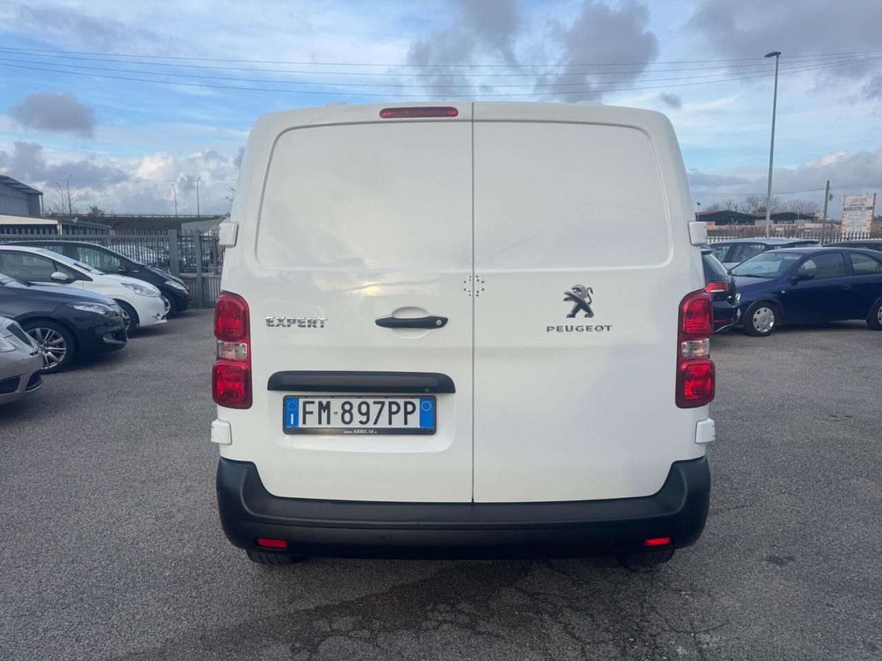 Peugeot Expert BlueHDI Passo medio con porta laterale