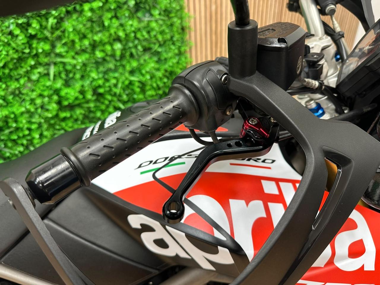 APRILIA DORSODURO 750 FACTORY / DA 99€ AL MESE