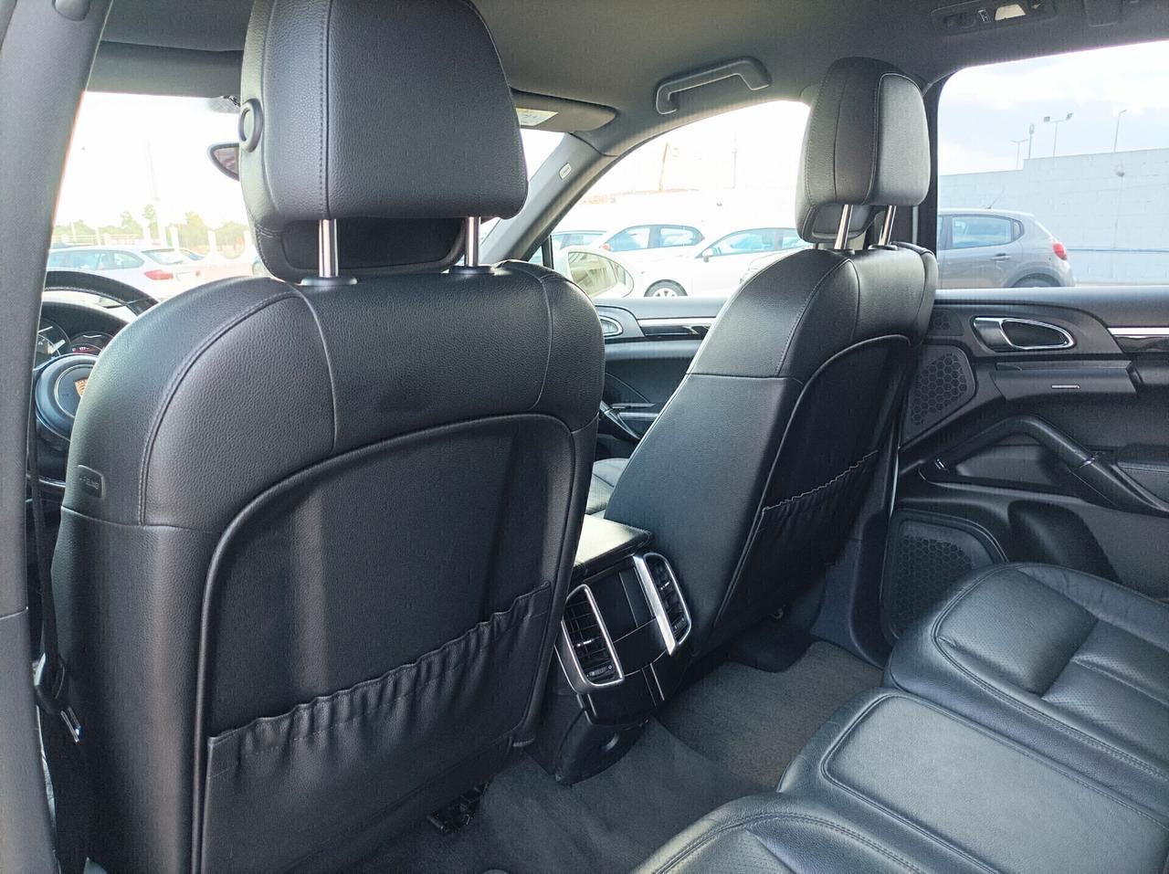 Porsche Cayenne 3.0 Diesel RESTYLING 250CV