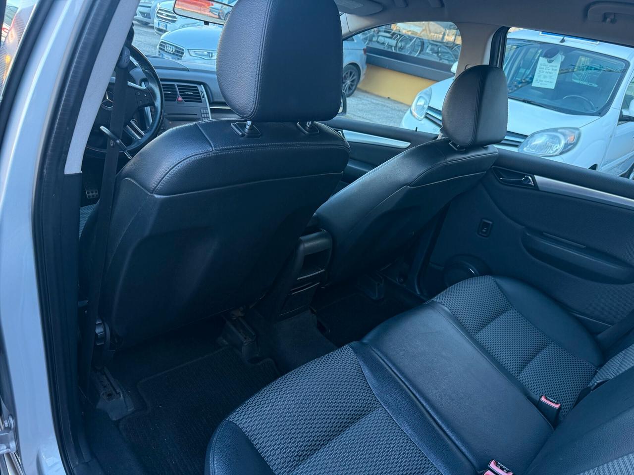 Mercedes-benz B 200 CDI Sport - POCHI KM -