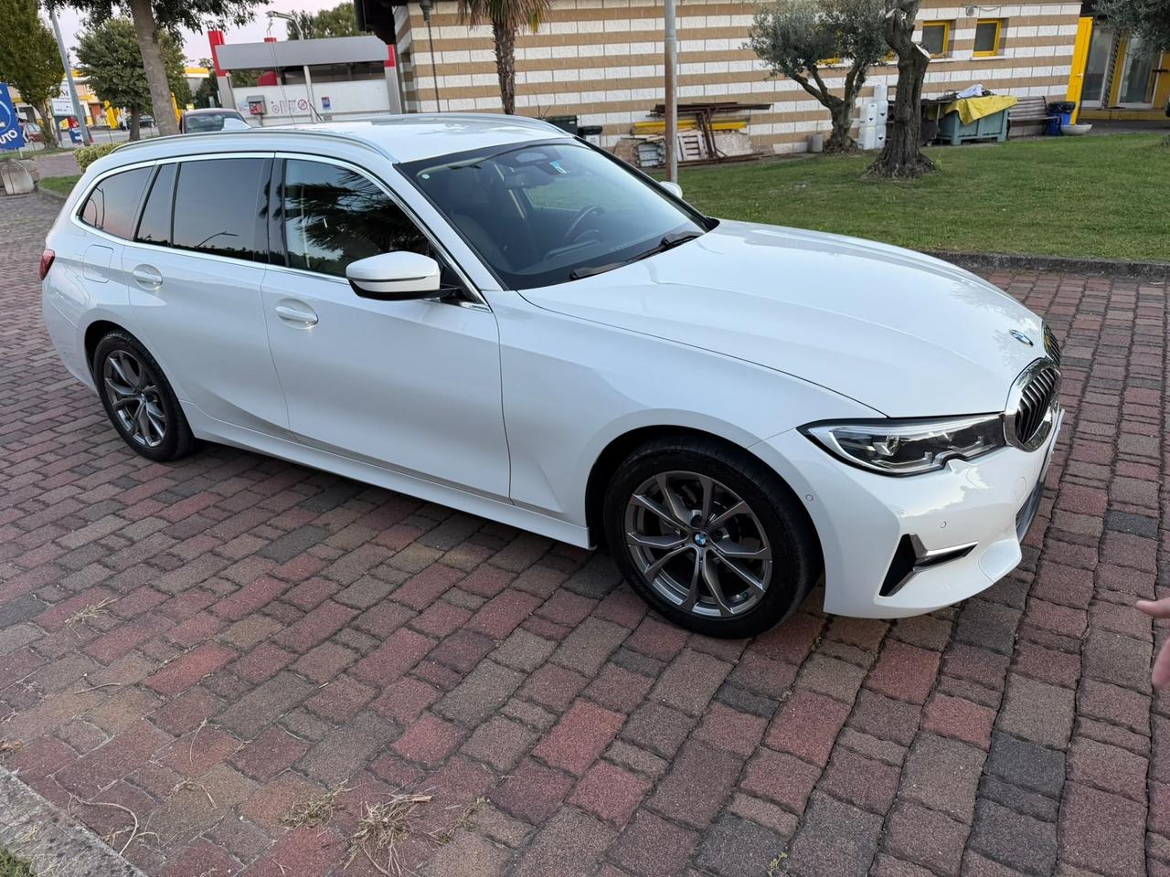 Bmw 320 320d xDrive Touring Luxury con gancio traino !!