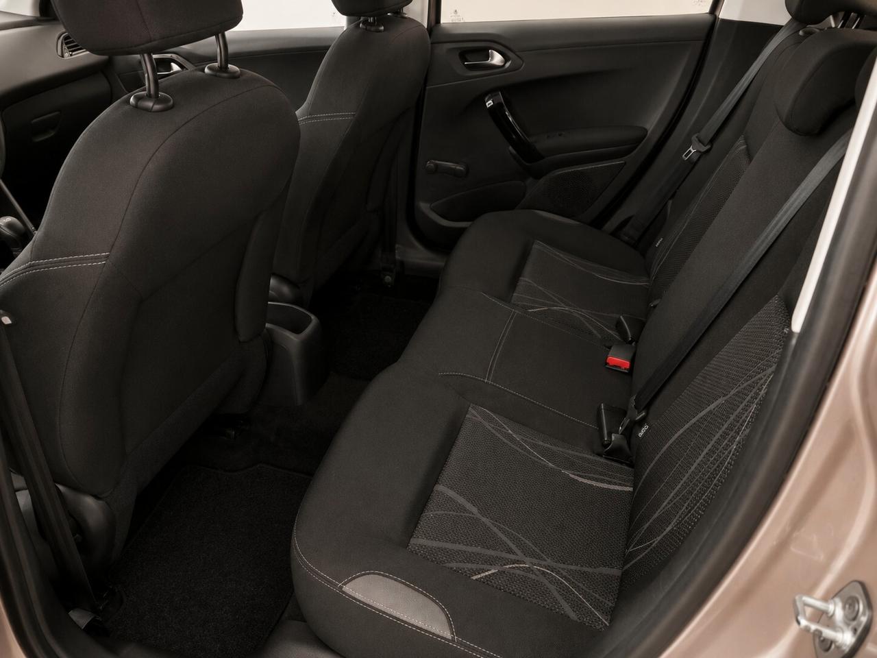 Peugeot 208 PureTech 82 5 porte Access