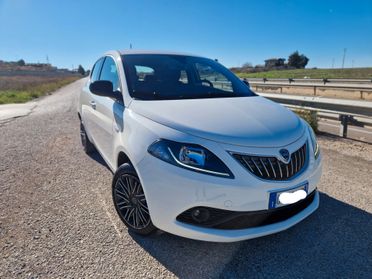 Lancia Ypsilon 1.0 FireFly 5 porte S&S Hybrid Gold