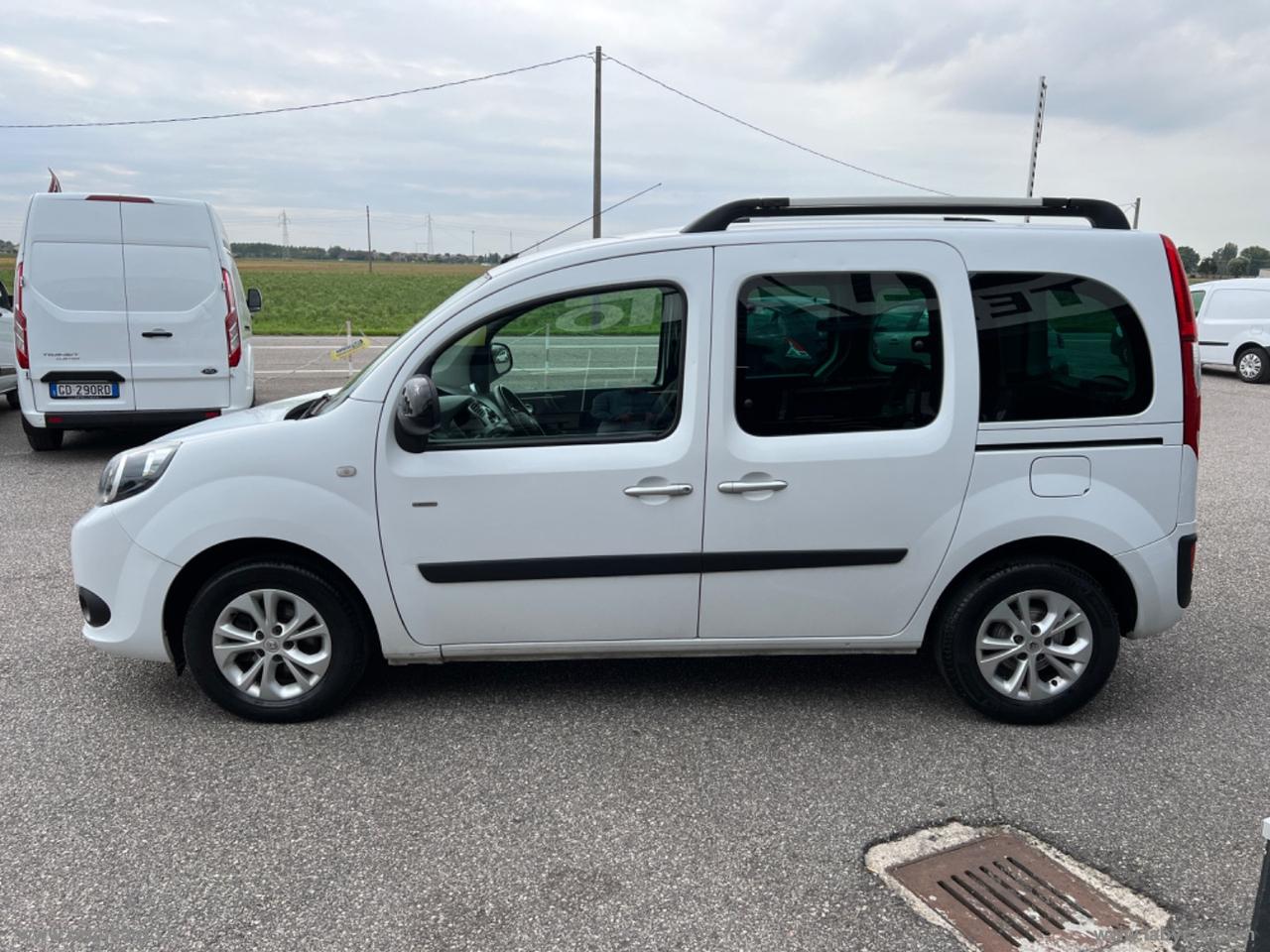 RENAULT Kangoo 1.5 dCi 90 CV 5p. S&S Limited IVA DEDUCIBILE