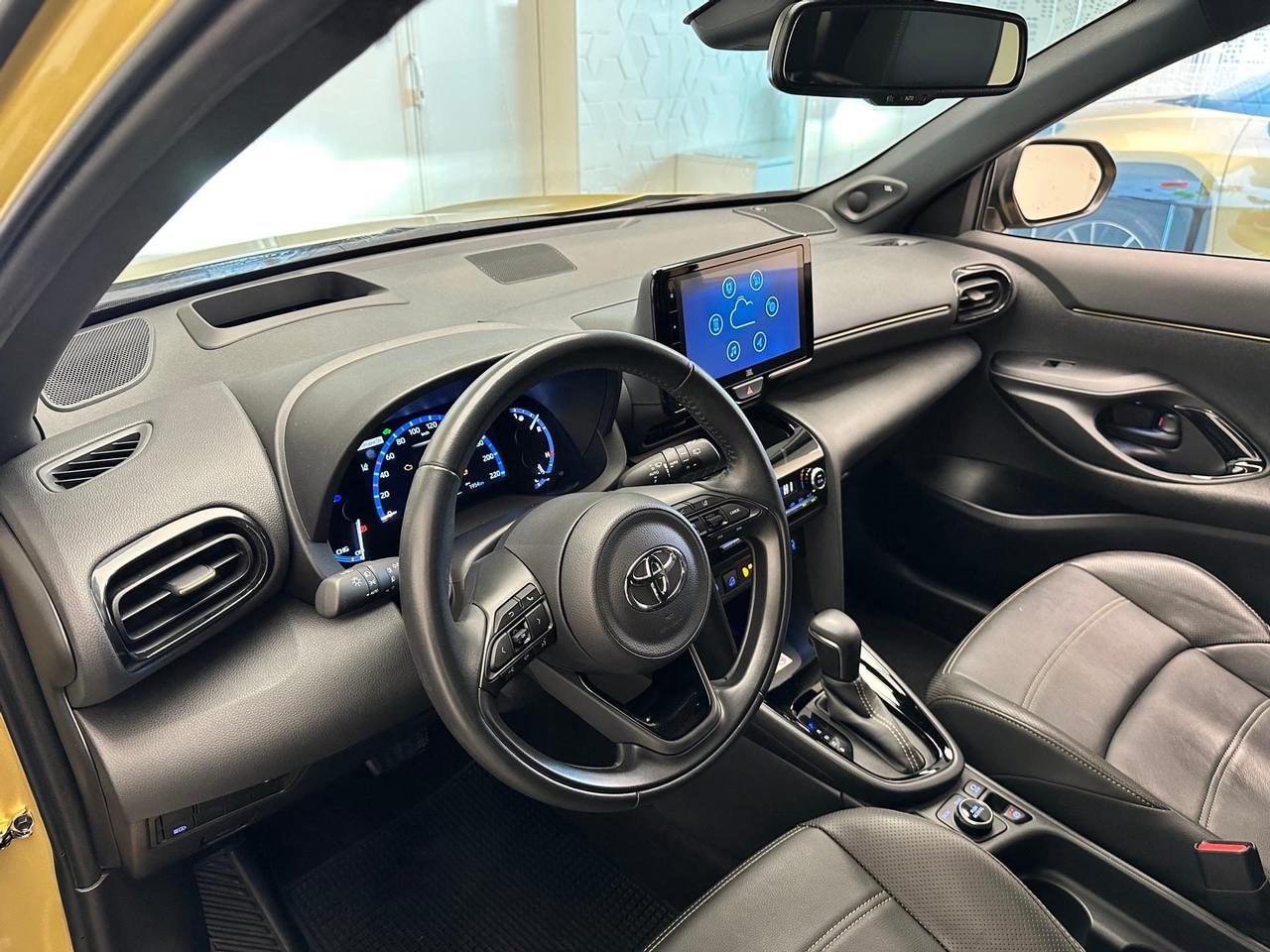 Toyota Yaris Cross 1.5h Premiere awd-i 116cv e-cvt