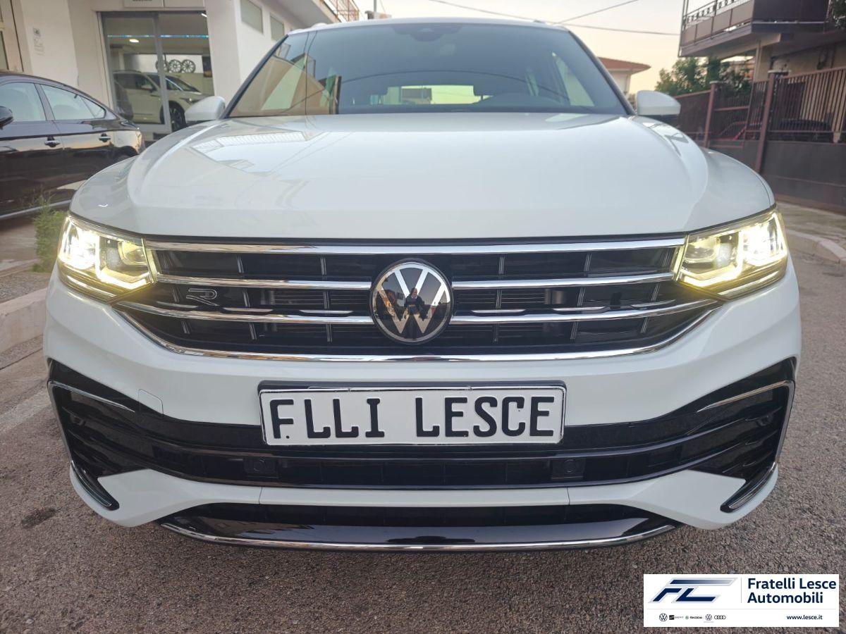 VOLKSWAGEN - Tiguan 2.0 tdi R-Line 4motion 200cv dsg (Esposizione Piano Lago)