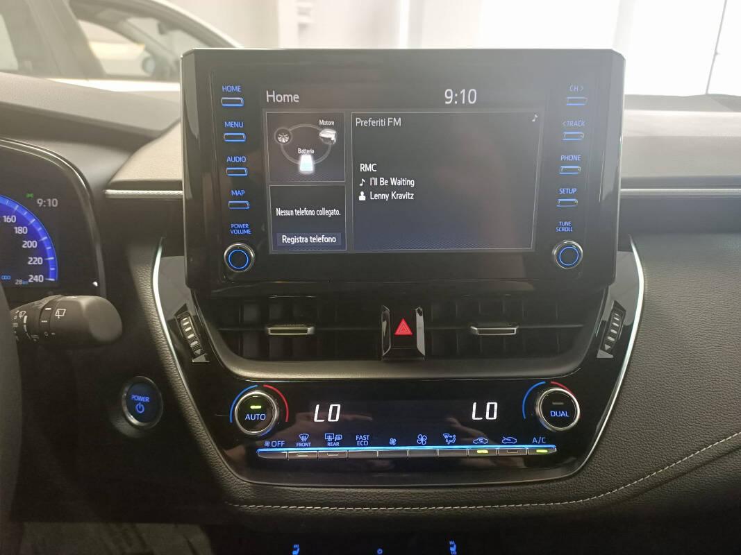 Toyota Corolla 1.8h Business cvt