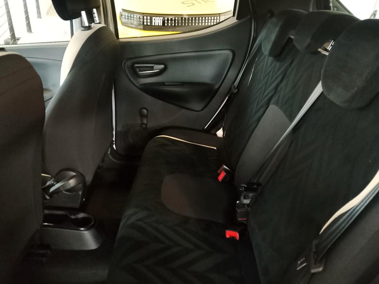 Lancia Ypsilon 1.2 69 CV 5 porte Gold