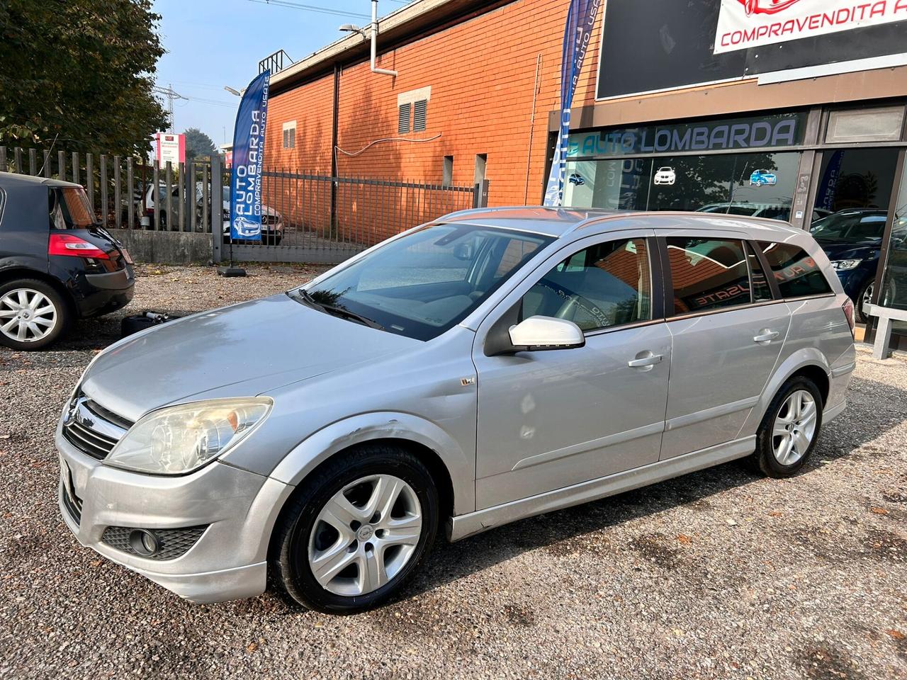 Opel Astra 1.9 16V CDTI 150CV Station Wagon Cosmo