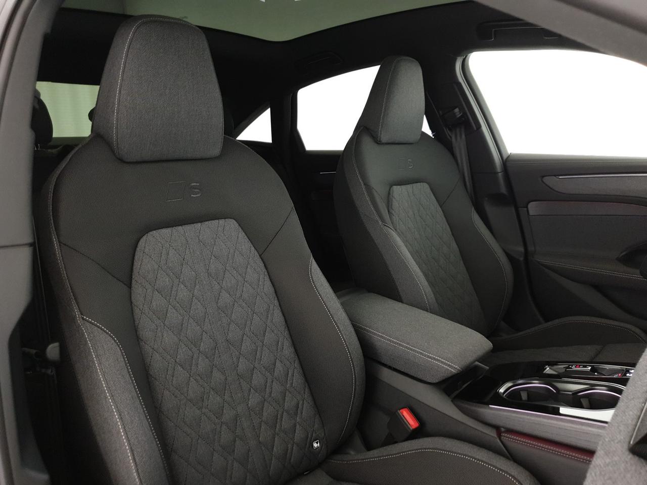 2.0e-hybrid 367CV quattro S tronic Edition One