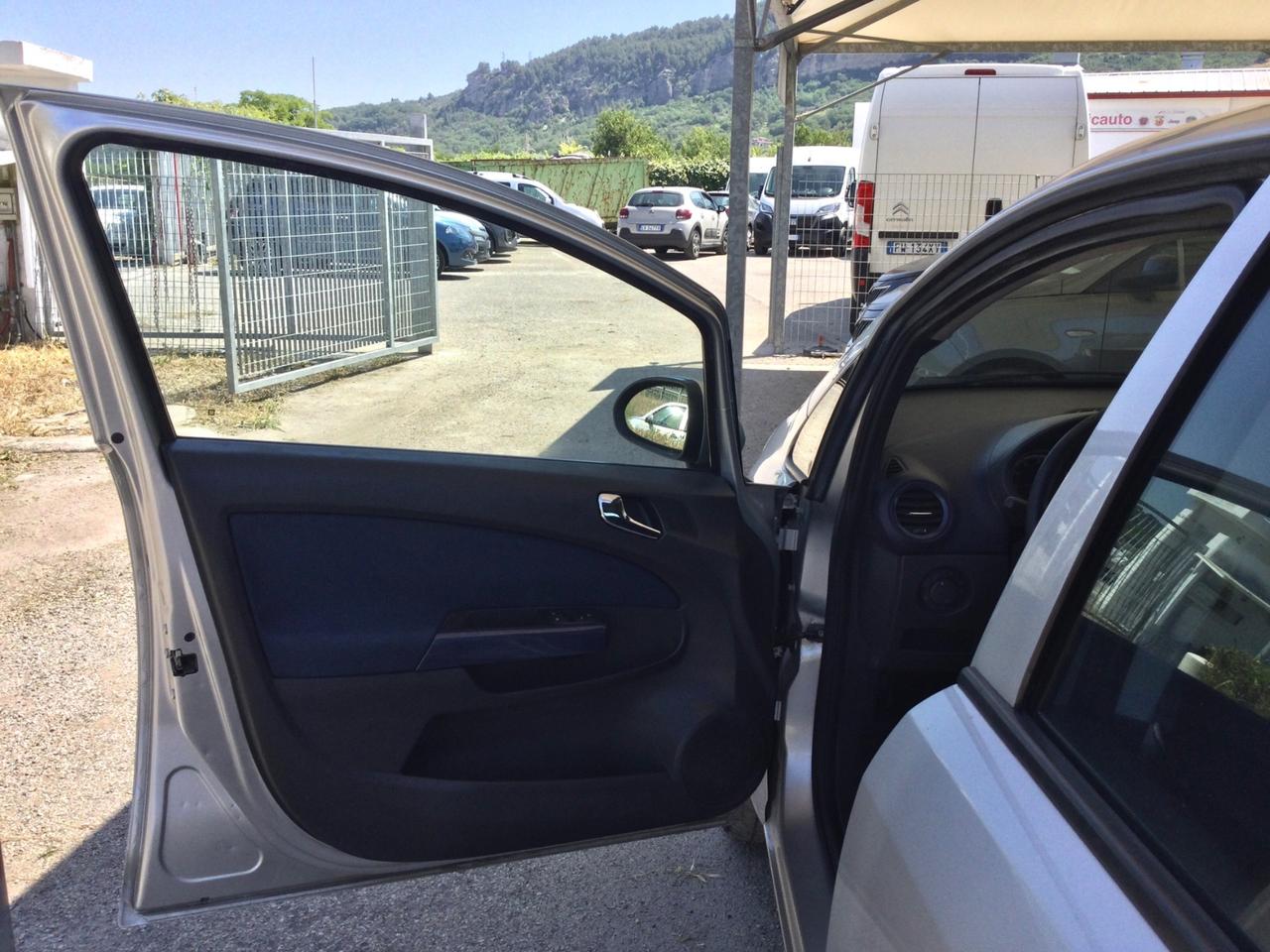 Opel Corsa 1.0 12V 5 porte Enjoy