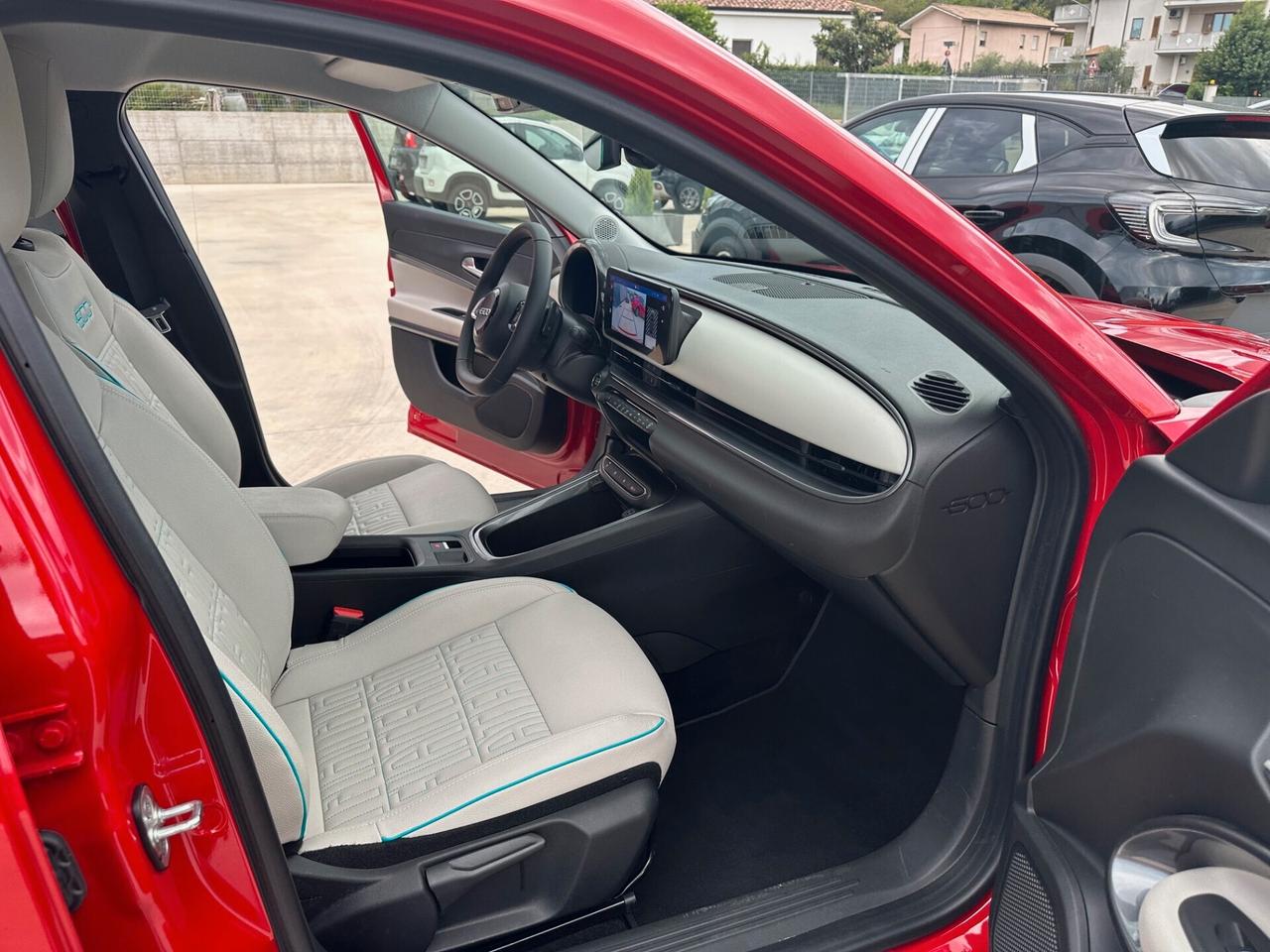Fiat 600 Hybrid 100 CV DCT MHEV La Prima