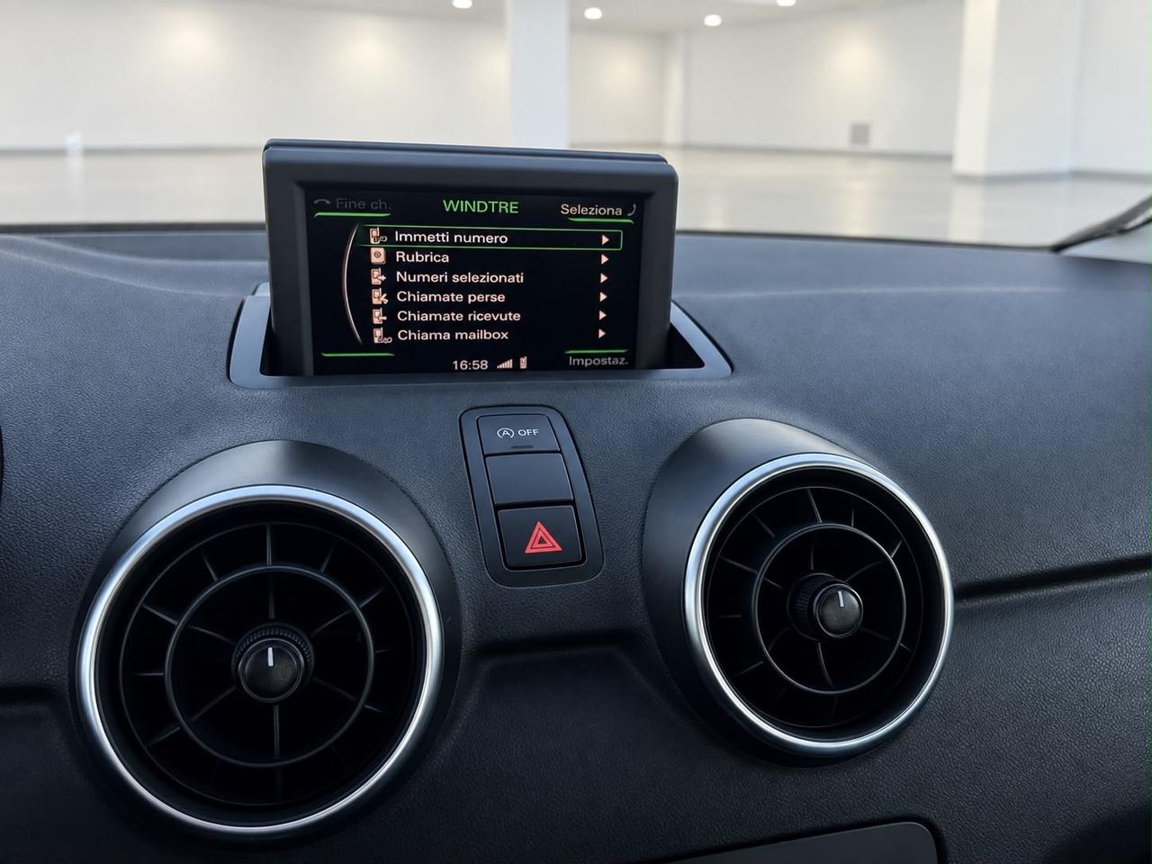 Audi A1 Sportback 1.6 TDI 90 CV – 5 Porte – Navi – Doppia Chiave OK NEOPATENTATI