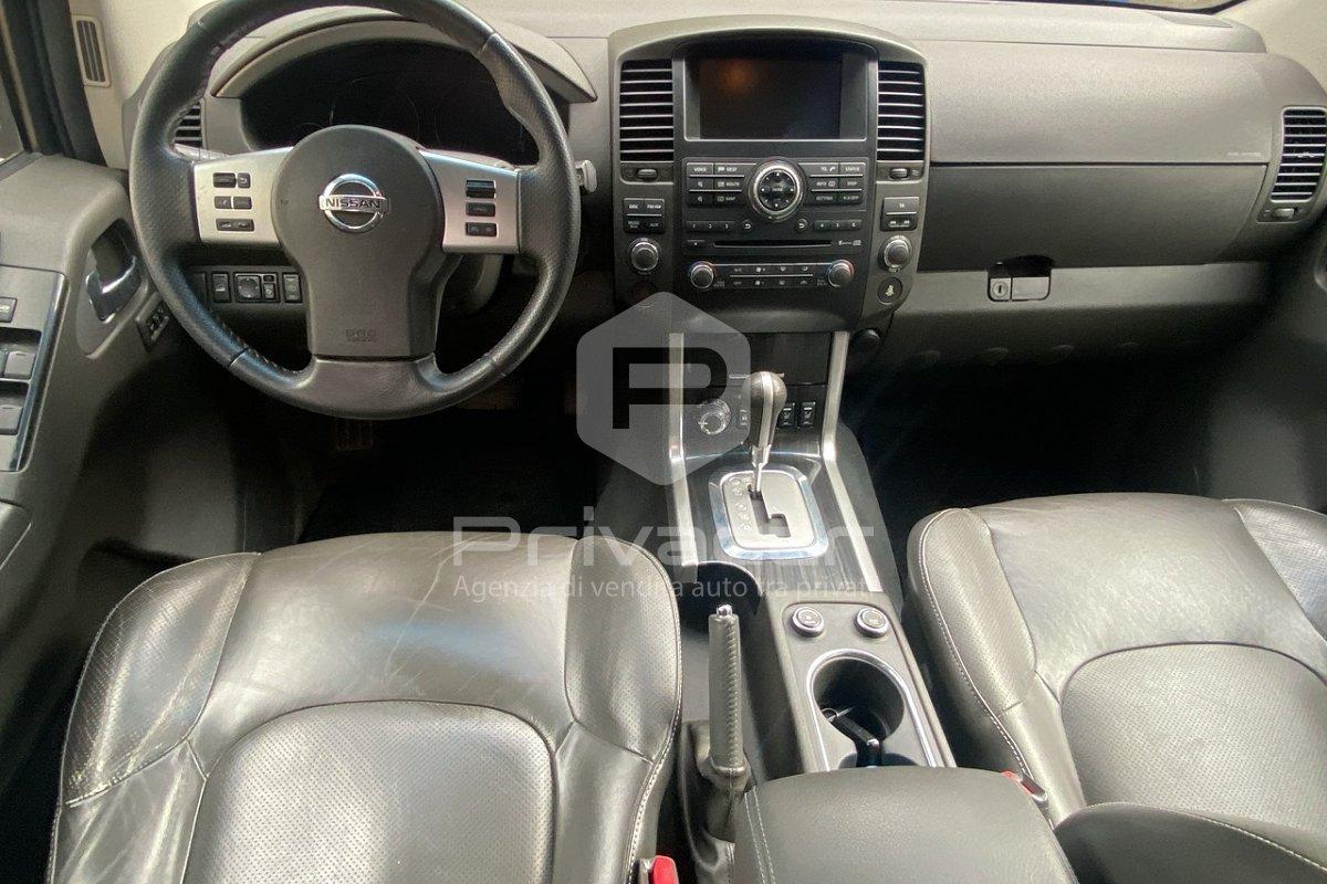 NISSAN Pathfinder 2.5 dCi LE