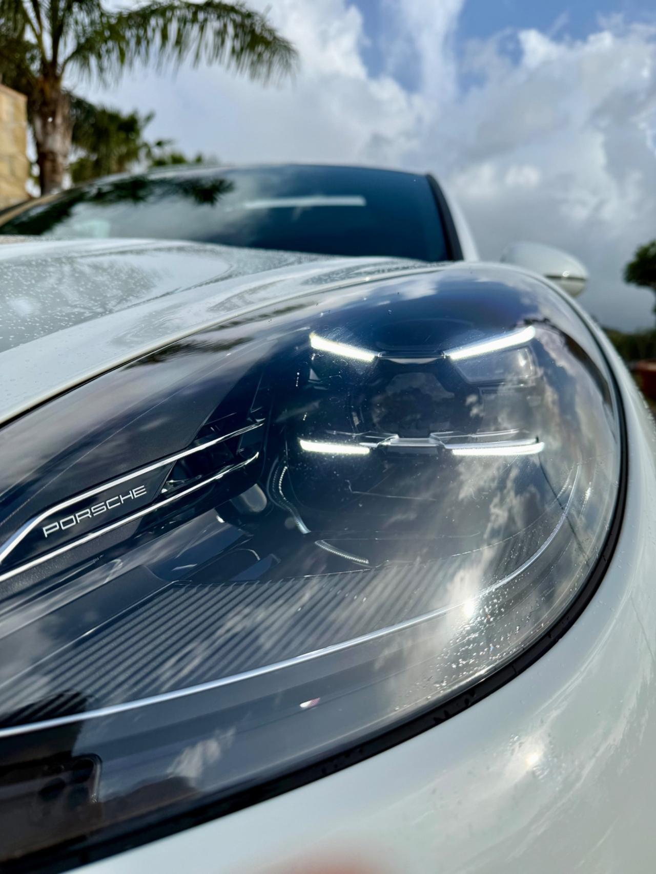 Porsche Macan 2.0 265 cv Led Pelle Tetto Panoramico Apr. Camera 360* 21 Felgen