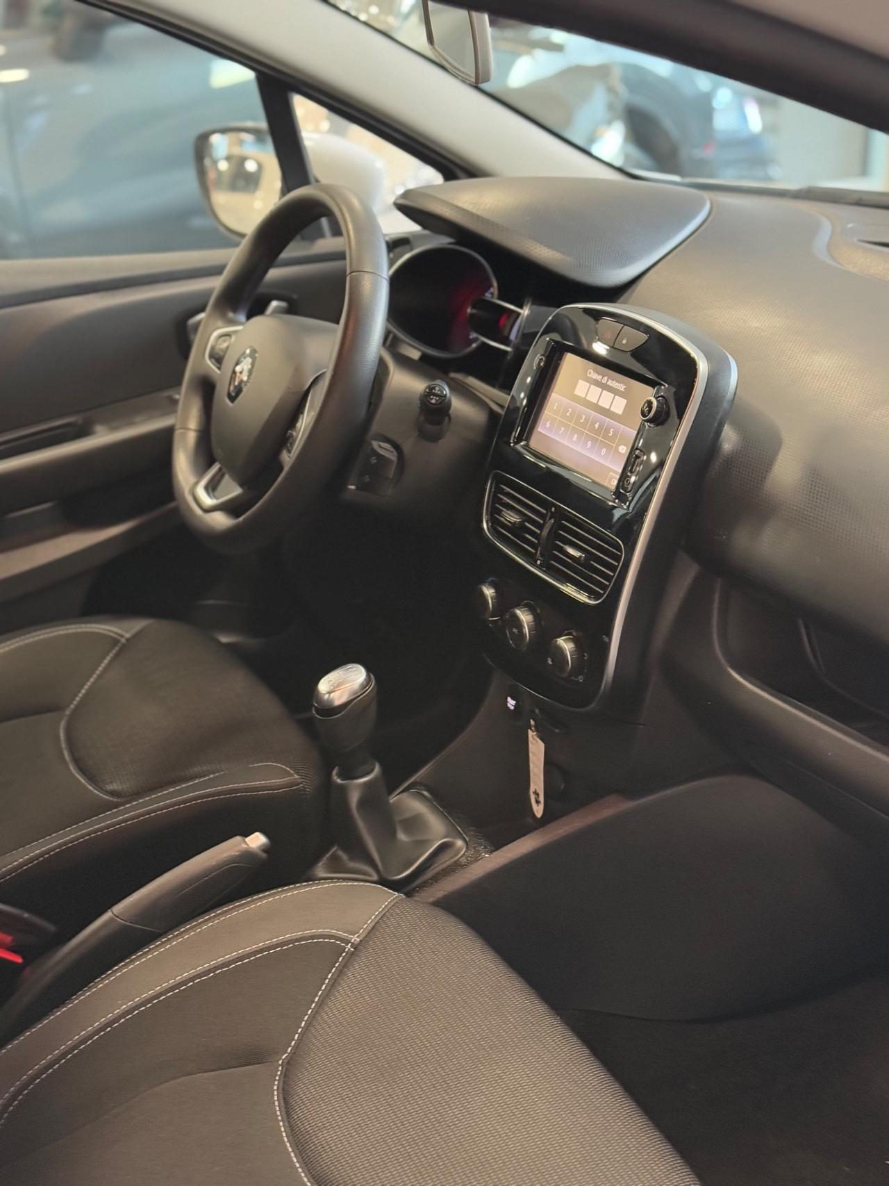 Renault Clio 1.2 75CV 5 porte Zen