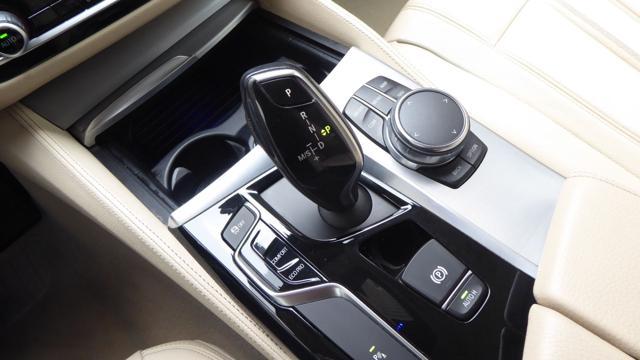 BMW 520 d xDrive Touring Luxury