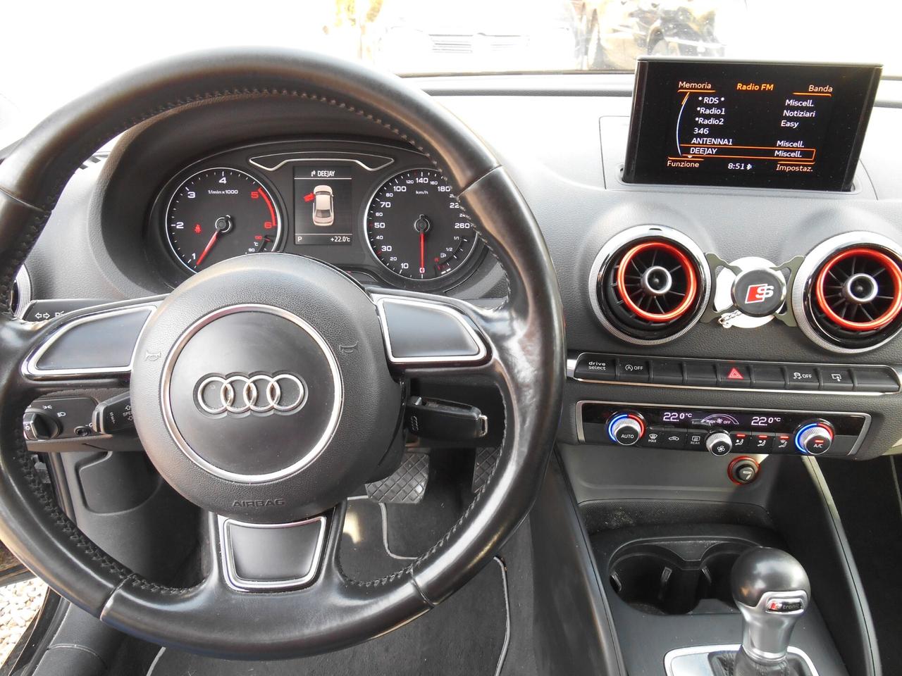 Audi A3 Sedan 1.6 TDI clean diesel S tronic Ambition