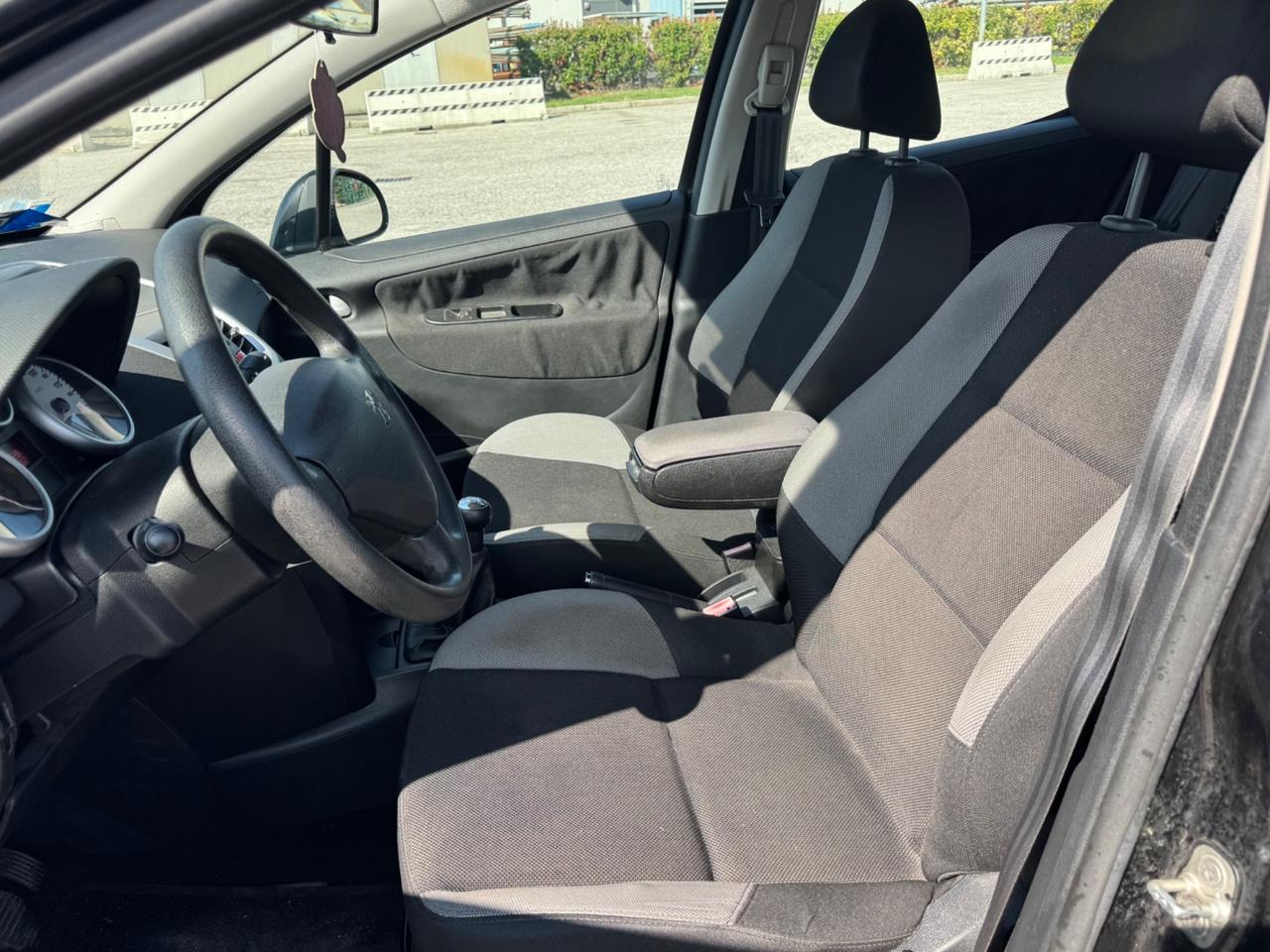 Peugeot 207 1.4 8V 75CV 5p. X Line