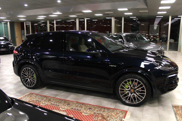 PORSCHE Cayenne 3.0 V6 E-Hybrid *SPORT CHRONO*RADAR*SERVICE UFF*