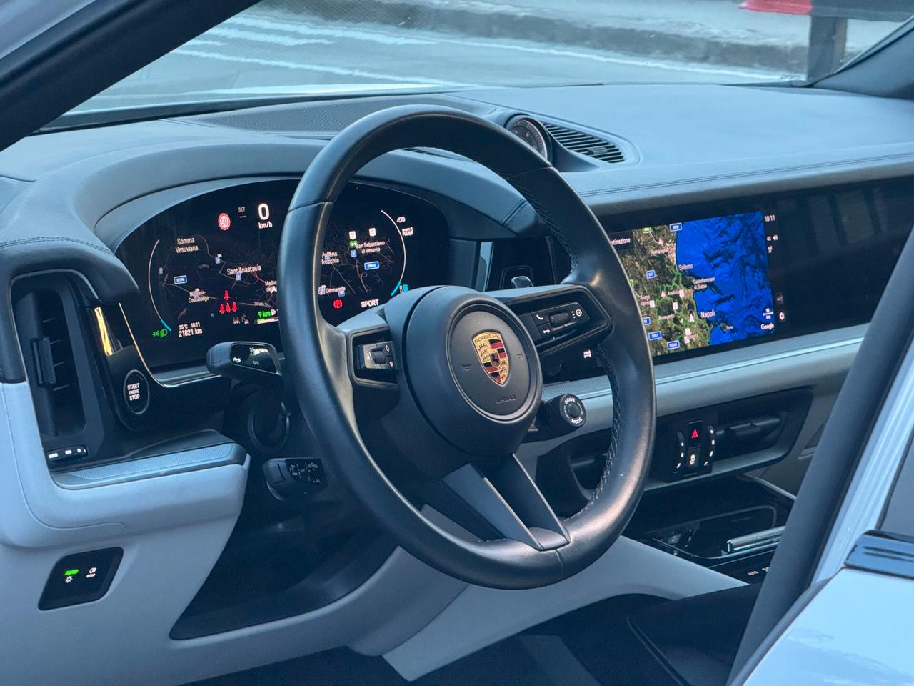 Porsche Cayenne Coupe 3.0 E-hybrid TETTO TV DISPLAY