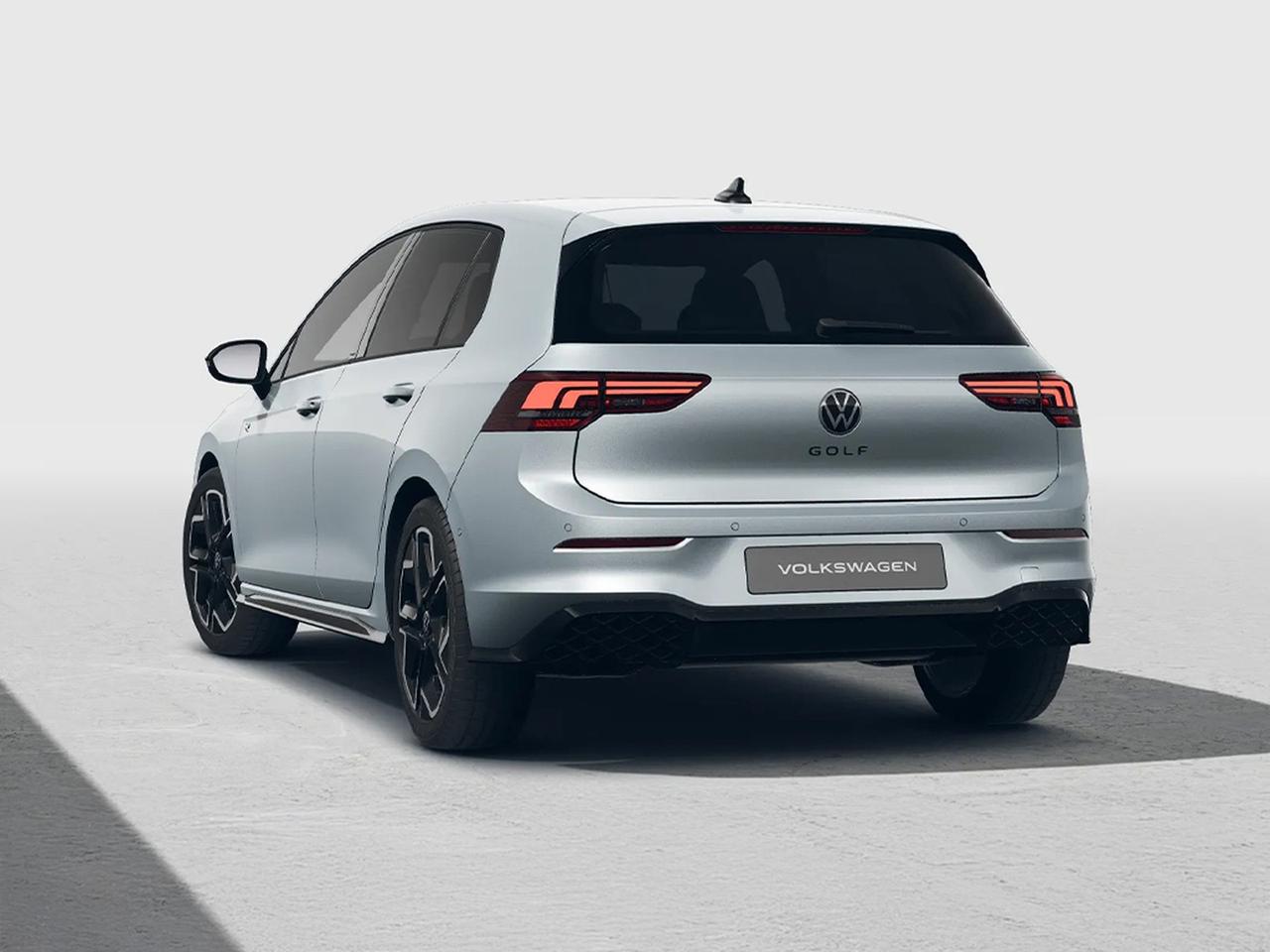 Volkswagen Golf 2.0 tdi r-line plus 150cv dsg