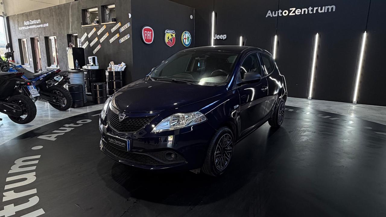 Lancia Ypsilon 1.0 FireFly 5 porte S&S Hybrid Maryne