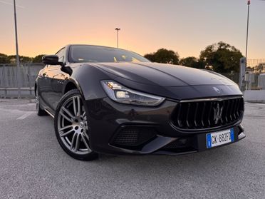 Maserati Ghibli V6 Modena