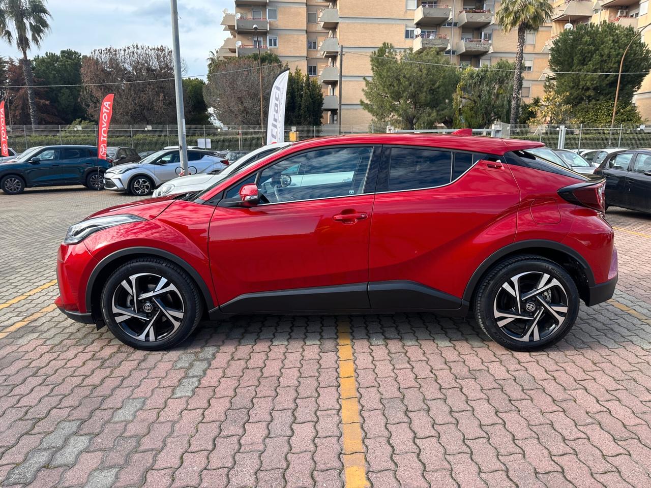 Toyota C-HR 1.8 Hybrid E-CVT Trend