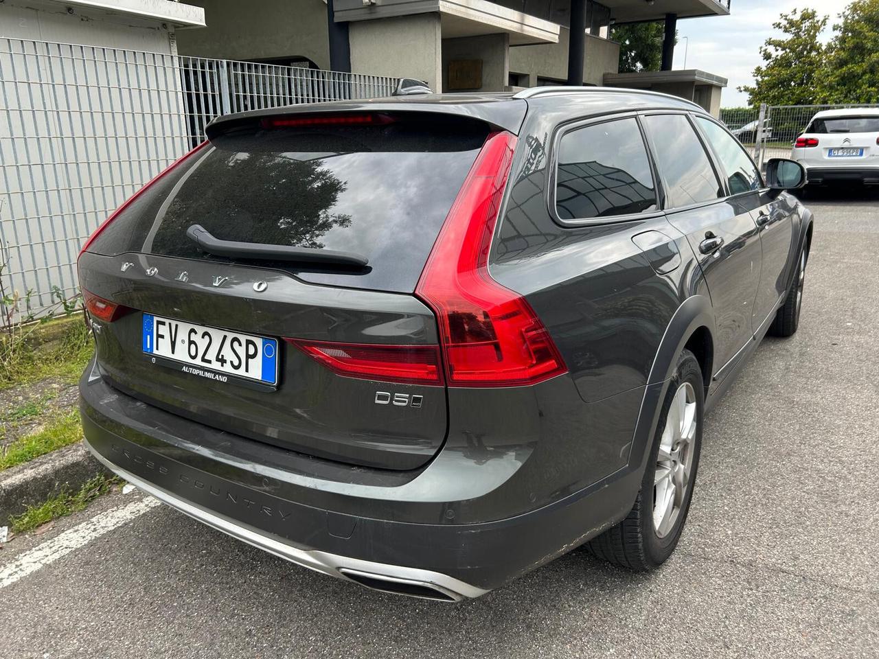 Volvo V90 Cross Country 2.0 D5 AWD 235CV AUTOM. **UNIPRO'**PREZZO VERO**