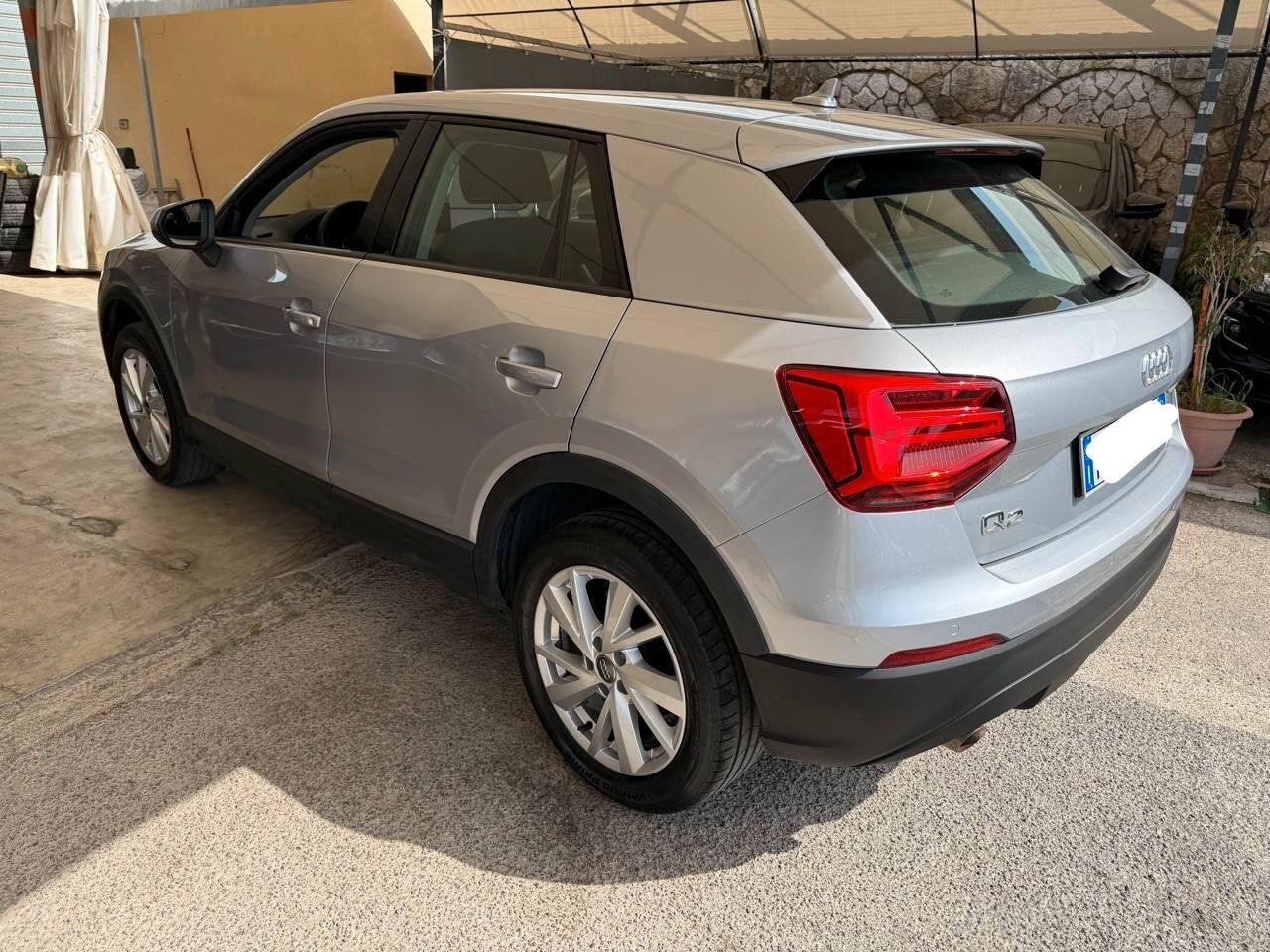 Audi Q2 2017 1.6 116cv TDI Business