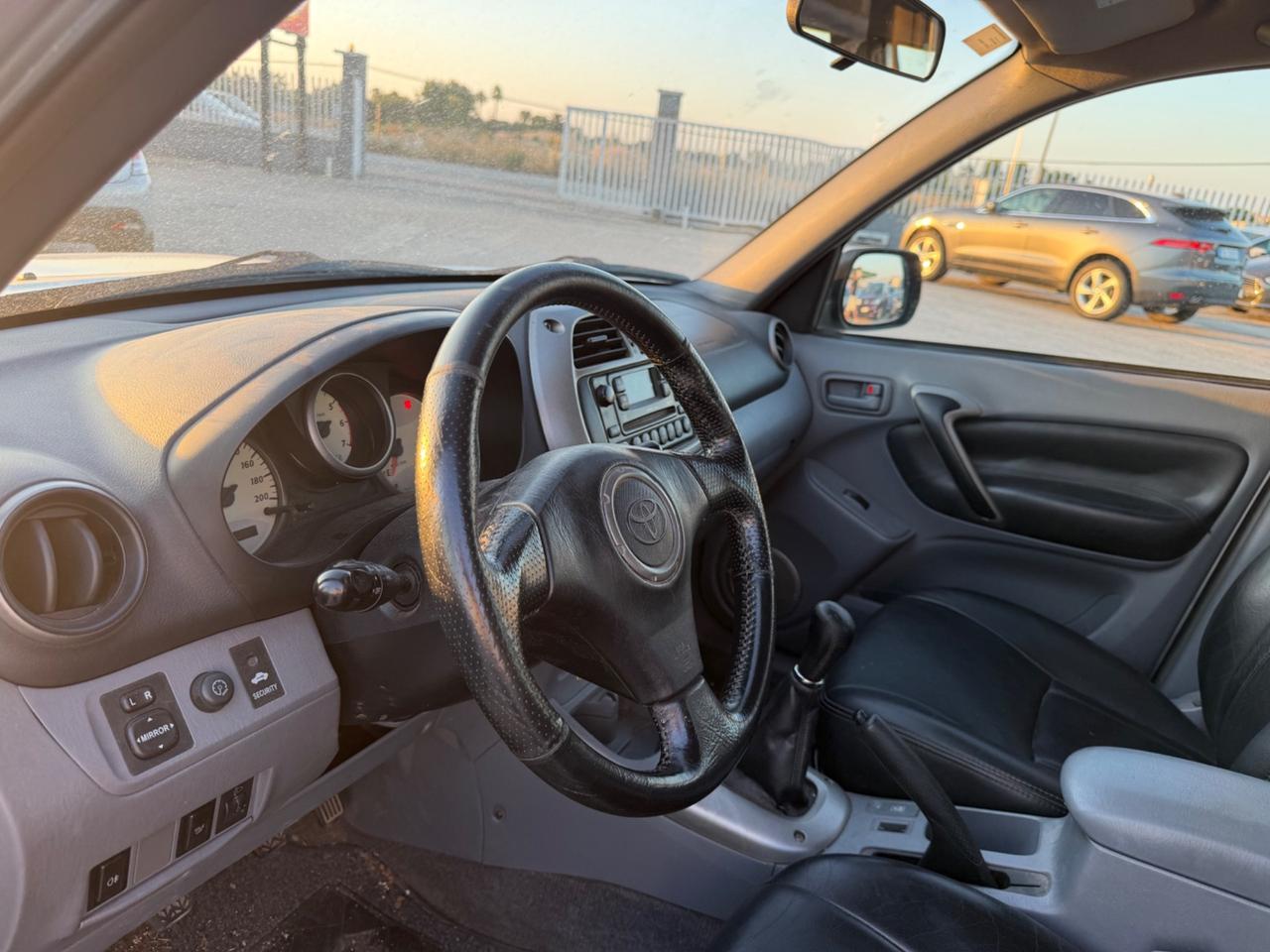 TOYOTA RAV4 2.0 TDI 115CV 4X4 5PORTE SOL PELLE