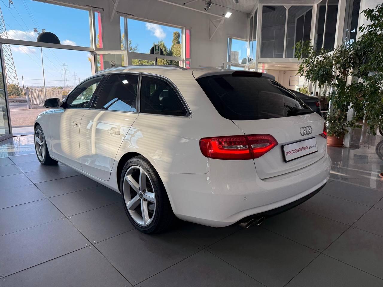 AUDI A4 AVANT 2.0 TDI 143CV AUTOMATIK MOD. S-LINE