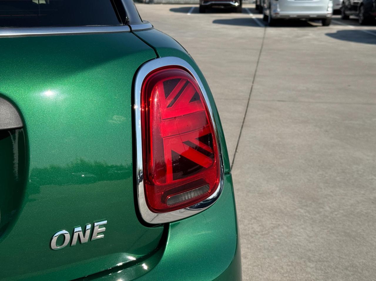 Mini 5 Porte One Essential 1.5 Twin Power Turbo 102cv Steptronic