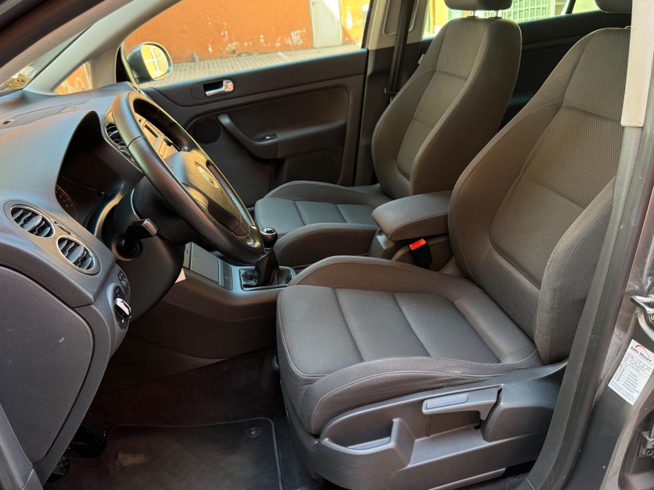 Volkswagen Golf 5 Plus 1.6 16V FSI Neopatentati