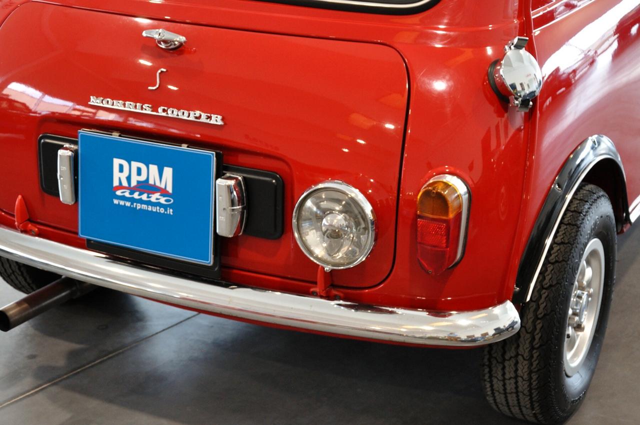 Innocenti Mini replica Morris Cooper S 1275