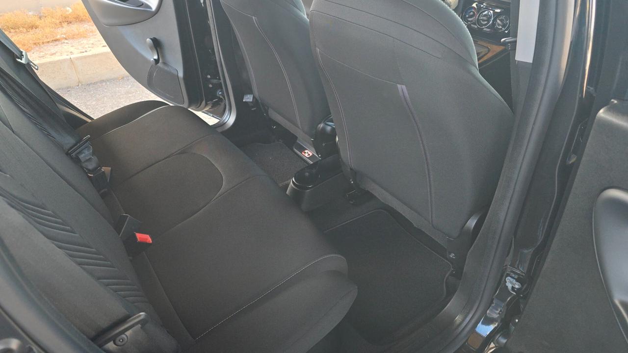 Lancia Ypsilon 1.0 FireFly 5 porte S&S Hybrid Alberta Ferretti